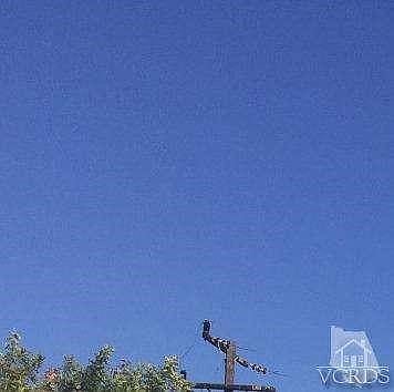 2nd image of 3228 Carlton Dr