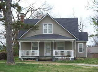 365 Old Wire Rd, Springdale, AR 72764