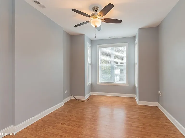 2321 N Sawyer Ave #1 — Photo 5