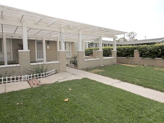 3rd image of 27540 Esterbrook Ave
