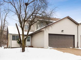 2046 Little Creek Ln, Iowa City, IA 52246