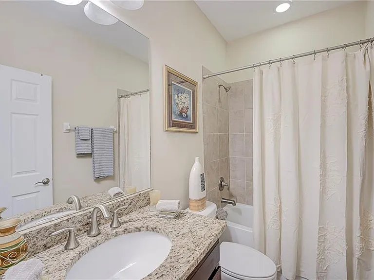 8540 Violeta St #202 — Photo 13