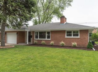 2315 Edna Ave, Park Ridge, IL 60068