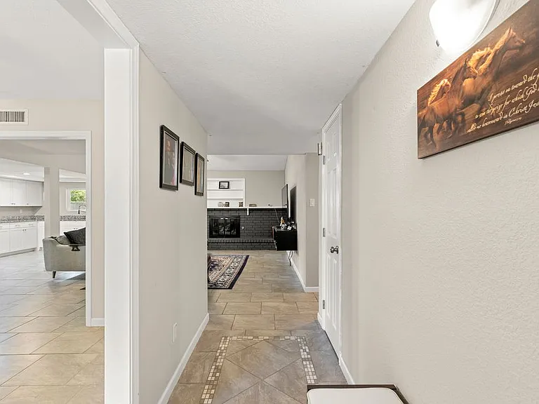 6005 Blair Oaks Dr — Photo 5