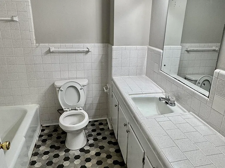 1307 Willow St #B — Photo 11