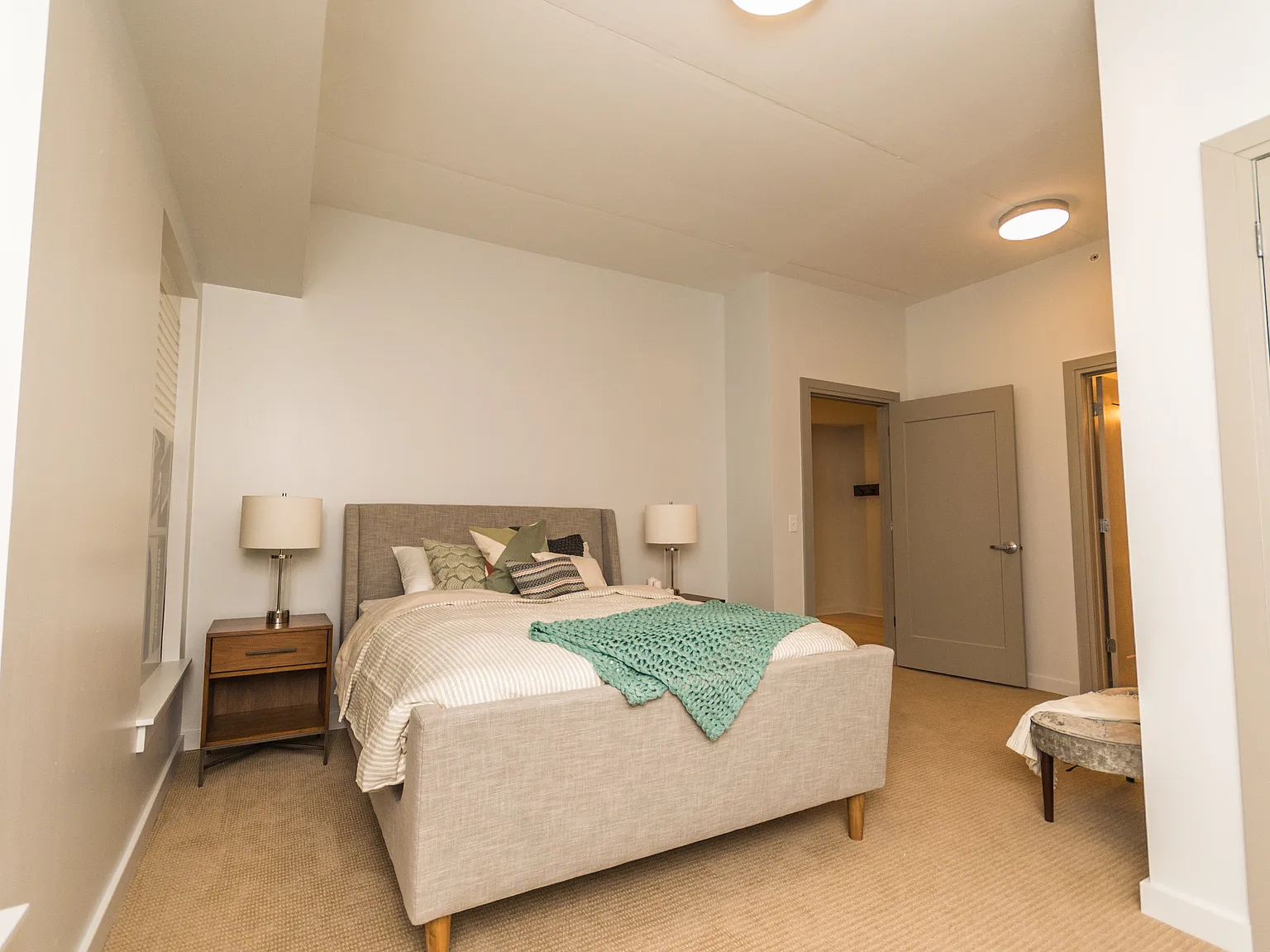 220 Rowan Boulevard — Photo 4