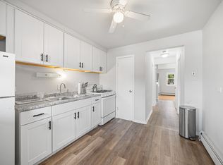 1936 S 16th Ave APT 1S, Broadview, IL 60155