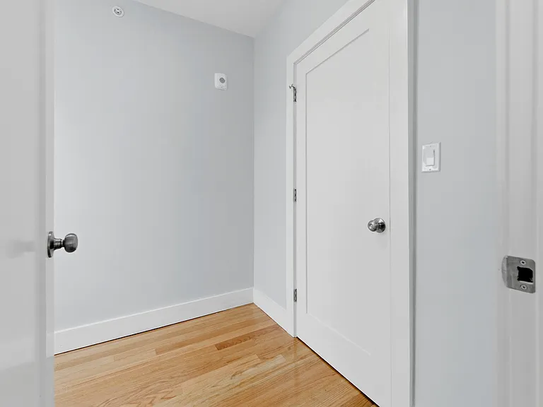 30 Campbell Ave #2 — Photo 11