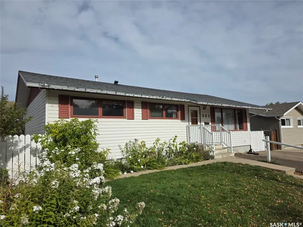 341 Allen Drive SW, Swift Current, SK S9H 3A4