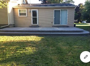 864 Wehrle Dr, Williamsville, NY 14221