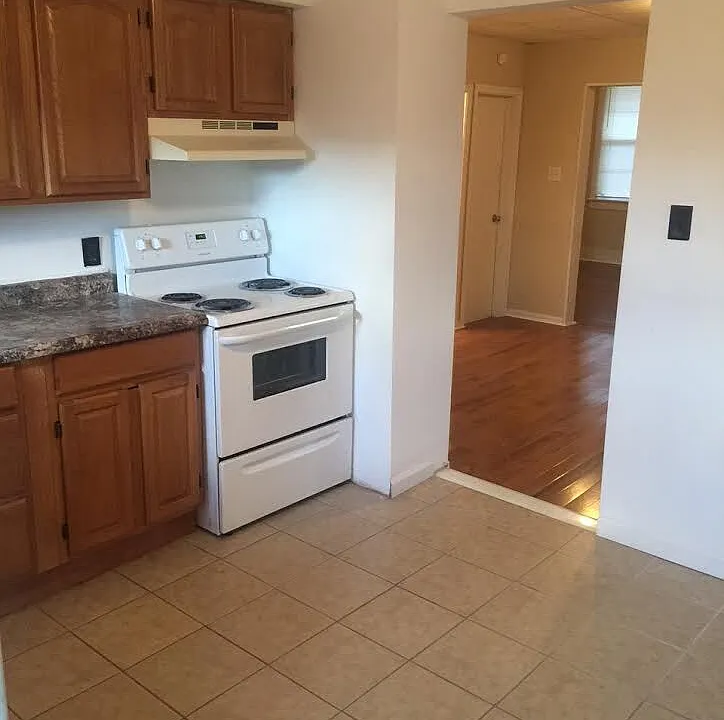 1120 Cedar Ave #1