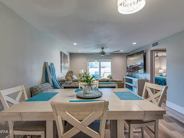 4150 E Cactus Rd #108 — Photo 2