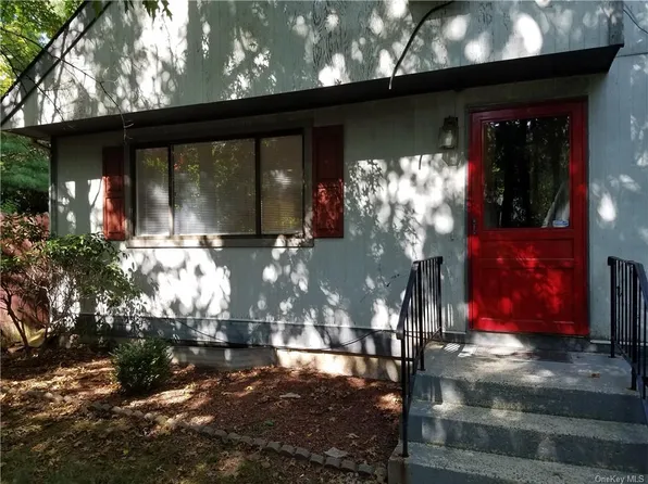39 S Cole Ave, Spring Valley, NY 10977