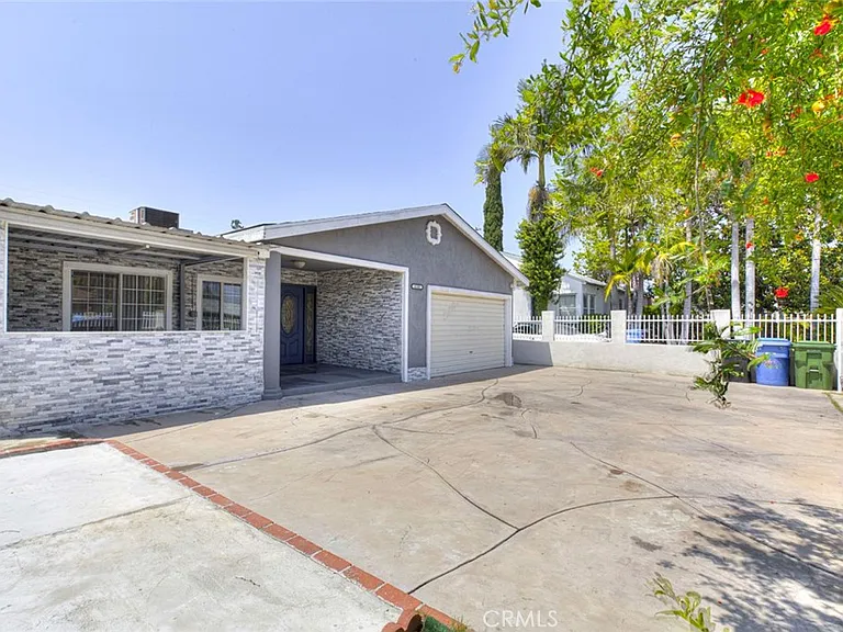 6149 Case Ave — Photo 40