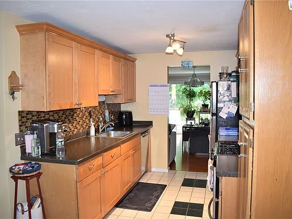 4th image of 200 Heroux Blvd #1408-1408-