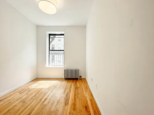 Rented by Metropolitan Property Group | media 10