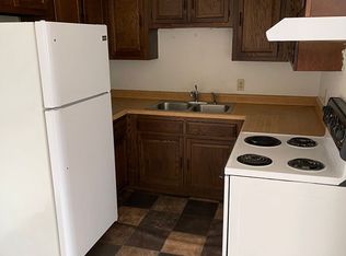 1319 Ravenwood Rd APT 1, Waterloo, IA 50702