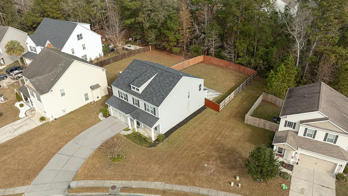 Building Photo - 194 Cypress Forest Dr