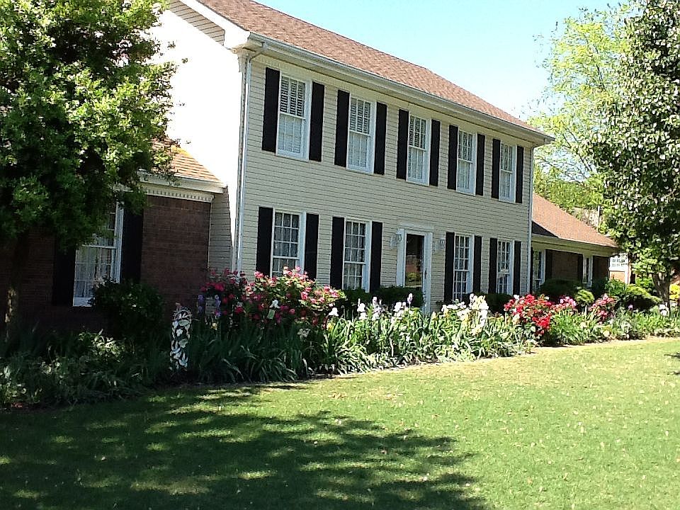 1st image of 432 Cumberland Hills Dr