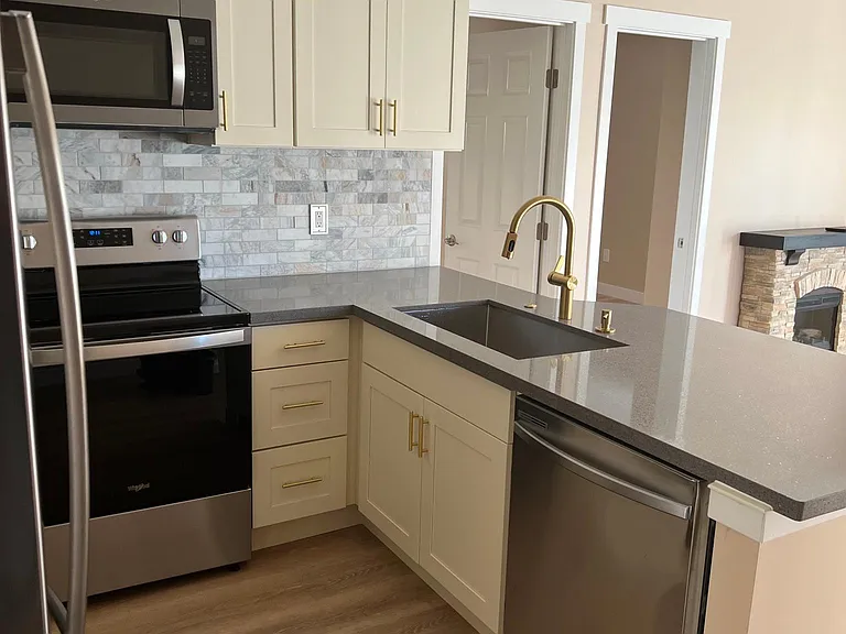 4805 Glenwood Ave — Photo 23