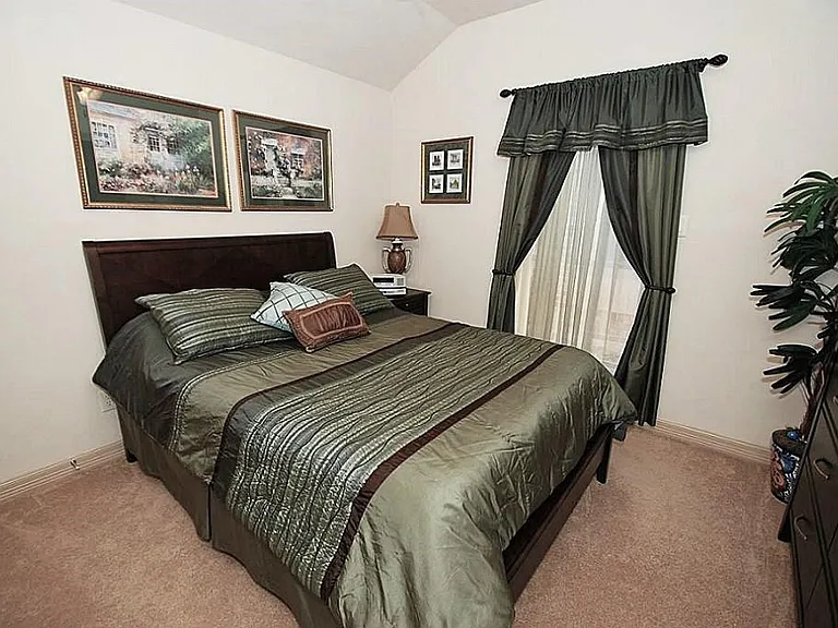 3810 Rose Grove Ln — Photo 20