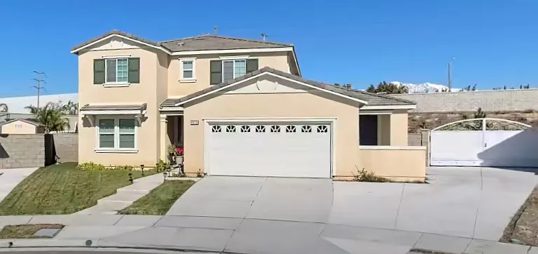 4613 Creek Cir — Photo 1
