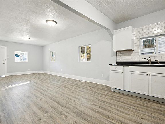 5th image of 1143 N Meade St