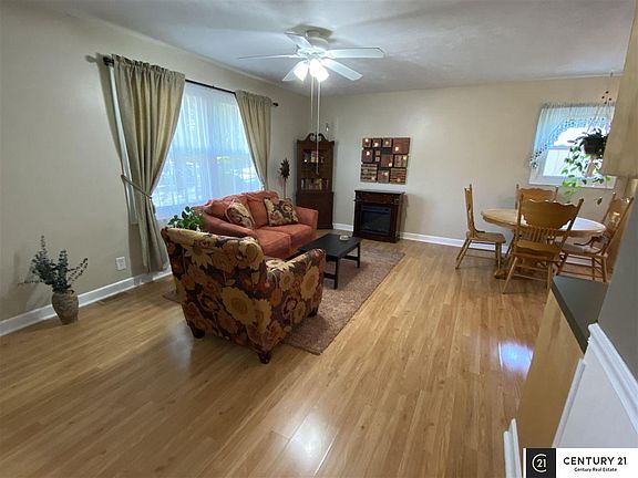 5th image of 2815 Lloyd St