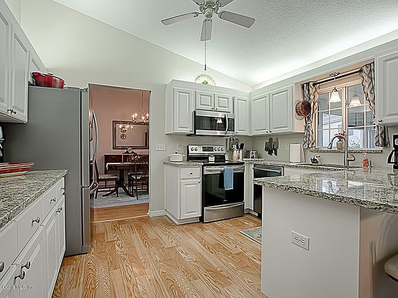 4th image of 13735 SE 89th Ct