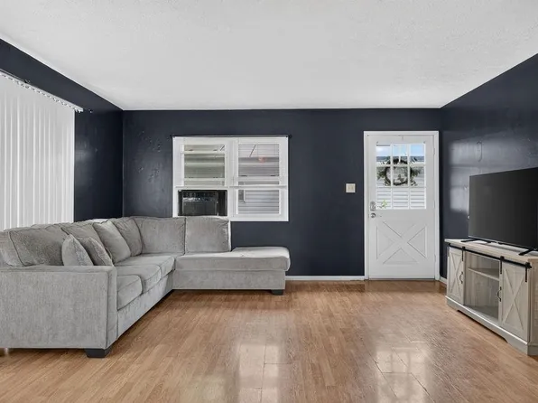 848 Fairfax Ave, Waynesboro, VA 22980