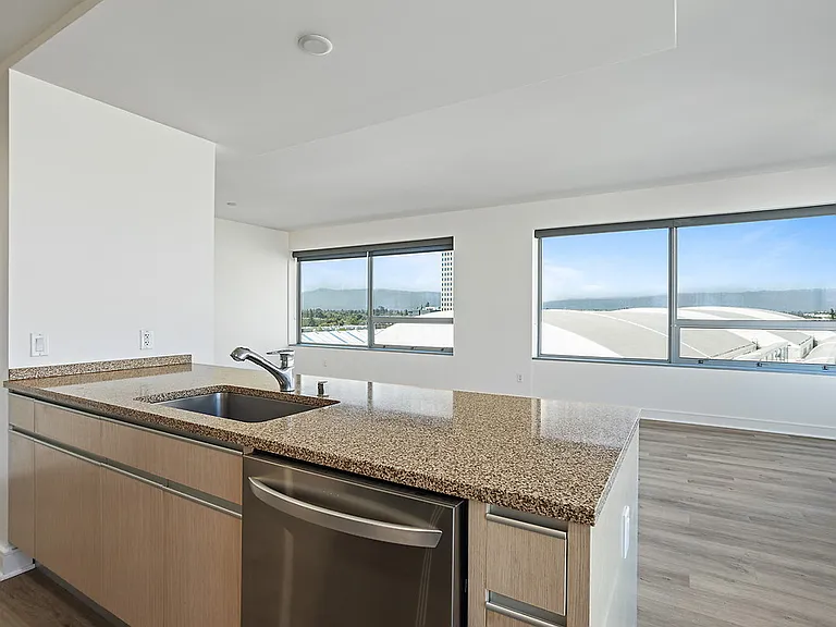 360 Residences — Photo 30