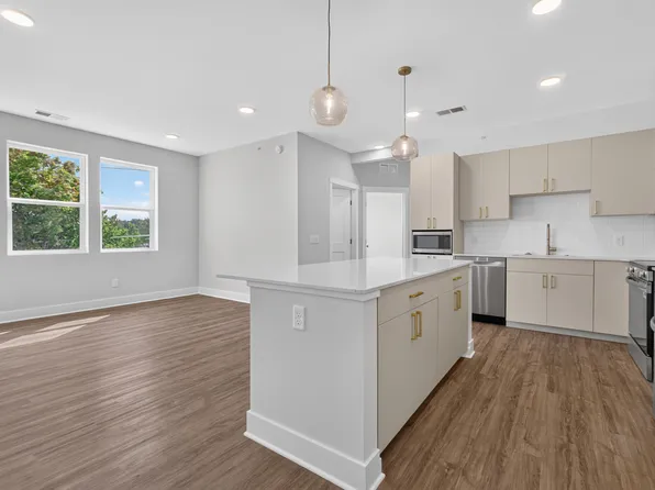 1109 S Carver St #1, Traverse City, MI 49686