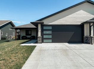 1414 W 20th Ave, Mitchell, SD 57301