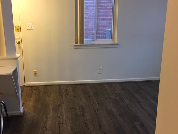 3rd image of 130 Seminole St APT 1