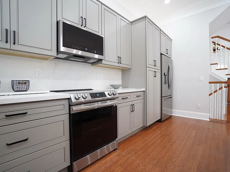 214 S Latitude Cir — Photo 3