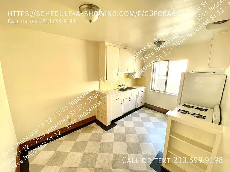 3944 Ingraham St #12 — Photo 13