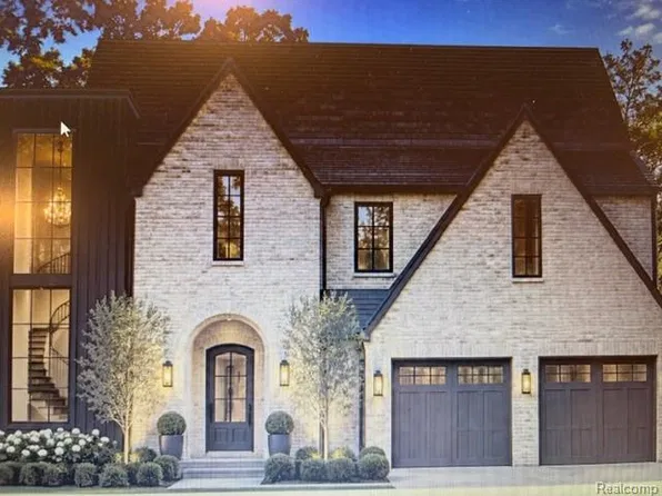 2336 Vinsetta Blvd, Royal Oak, MI 48073