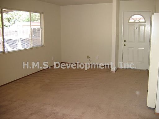 4th image of 145 Warren Ave APT B