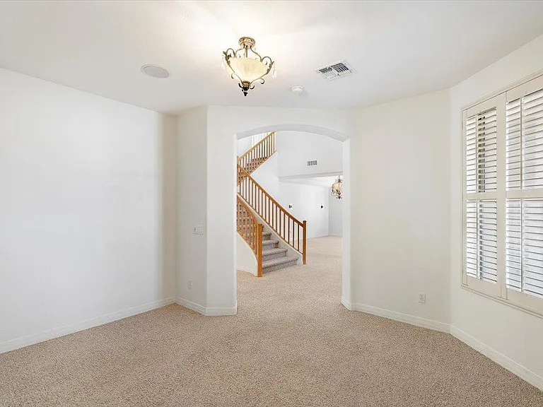 5505 E Calle Del Sol — Photo 9