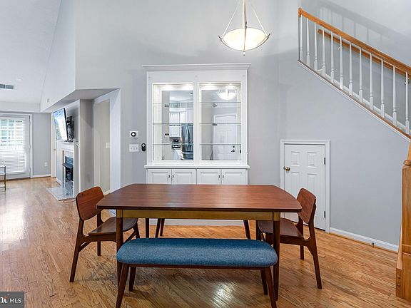 4th image of 2711 Bellforest Ct APT 405