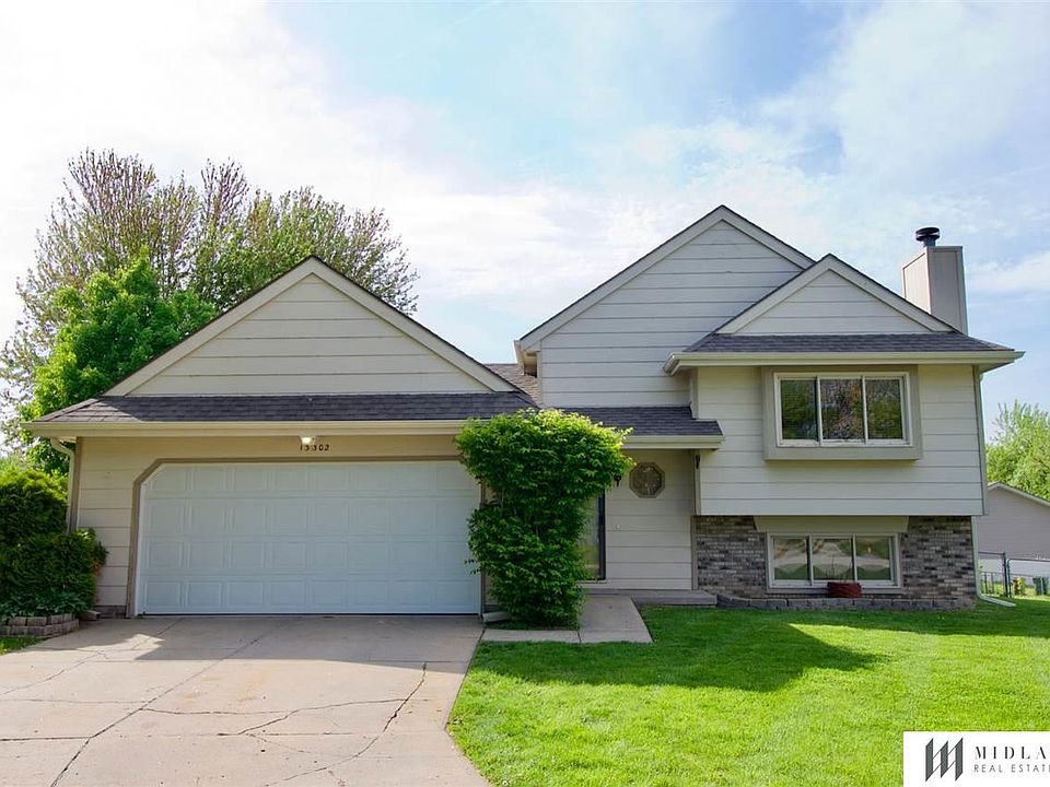 1st image of 13302 S 32nd Cir