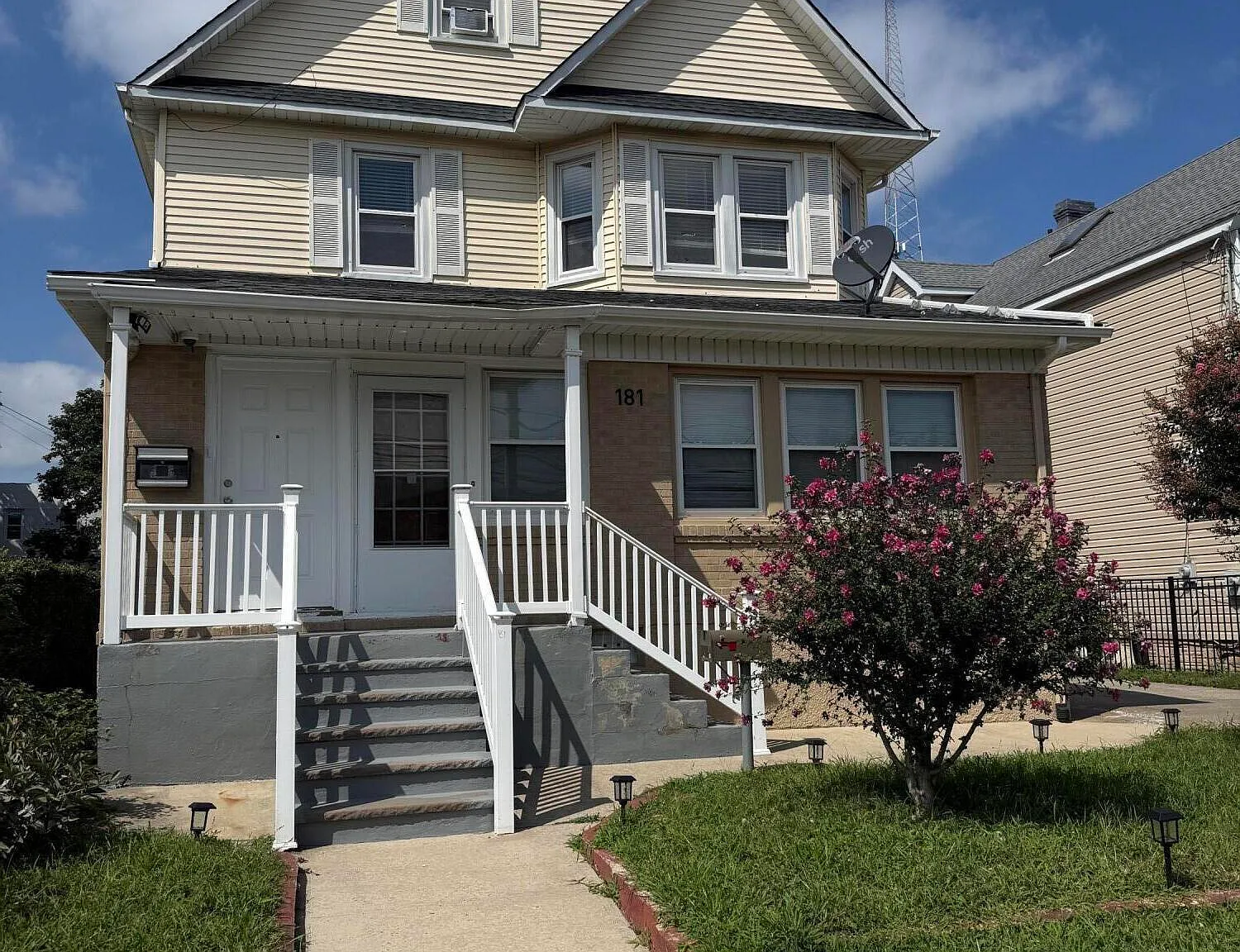 3 bed, 2527 sqft, $4,500 — Photo 1