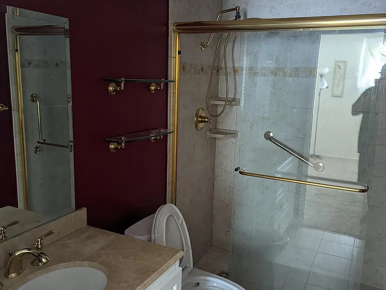 21840 S Vermont Ave #4 — Photo 8