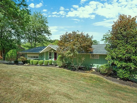5th image of 434 Robinhood Ln