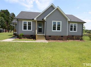 104 Creekstone Dr, Benson, NC 27504