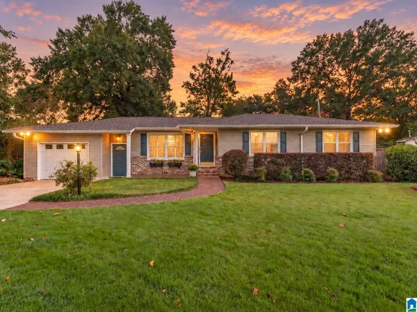 1305 Larry Ln, Birmingham, AL 35213