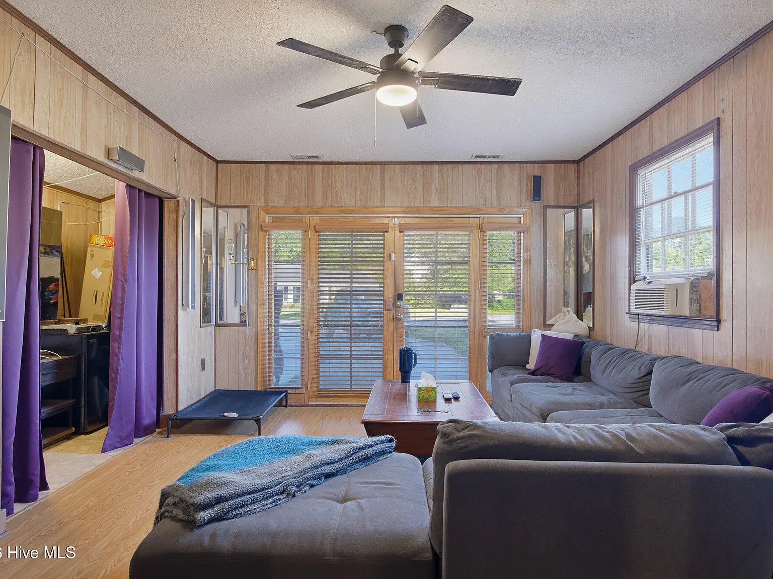 3 bed, 1.5 bath, $1,600 — Photo 3