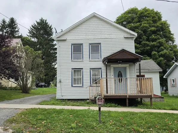 33 Roseville Ave, Mansfield, PA 16933