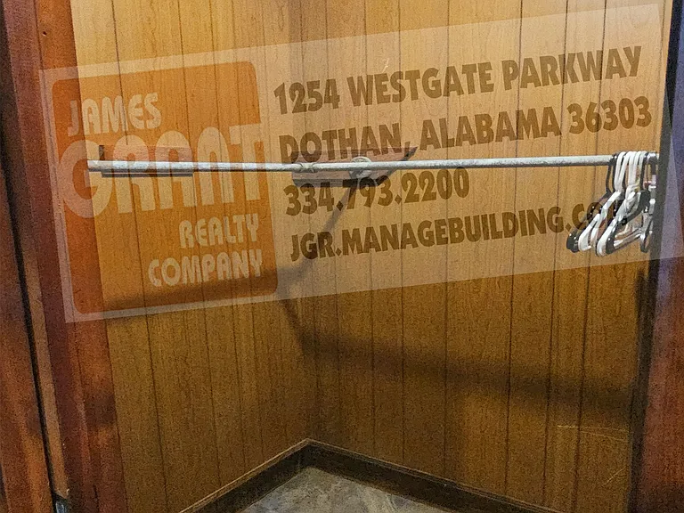 1000 E Lafayette St — Photo 31