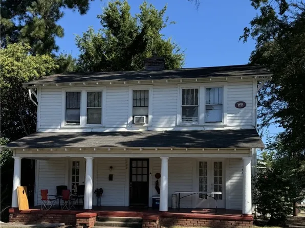 1400 Caplewood Dr, Tuscaloosa, AL 35401